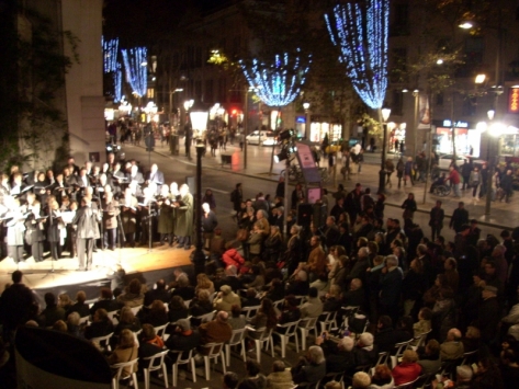 Nadal a la Rambla!!! Cantada de Nadales a càrrec de la Coral Sant Ignasi i Xocolatada Popular