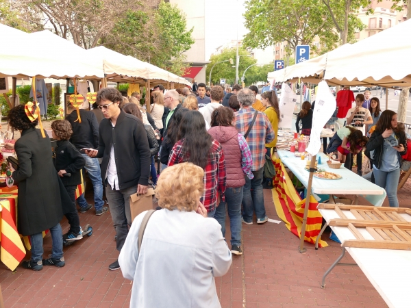 Sant Jordi arriba a l'Eix Maragall