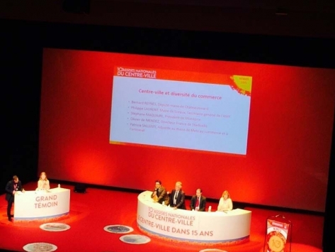 La Fundación continúa en Nimes, en el 10º Congreso Nacional, las Jornadas sobre comercio francés organizadas por Centre Ville en