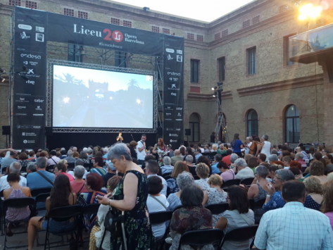Gran nit d'òpera: Il Trovatore en directe i al carrer