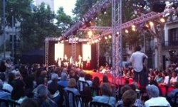 Moda al Carrer Primavera Estiu 2012 a l'Eix de Sarri�